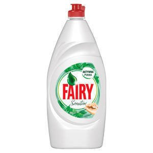 Fairy Sensitive Skin Tea Tree & Mint Geschirrspülmittel, sanft zur Haut, 900 ml